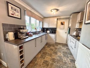 Photo 16- click for photo gallery